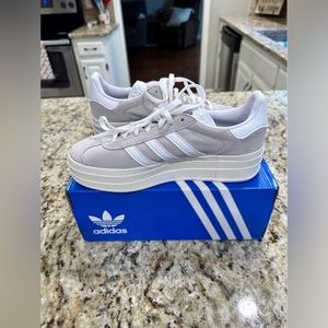 adidas gazelle bold in ash grey/white!